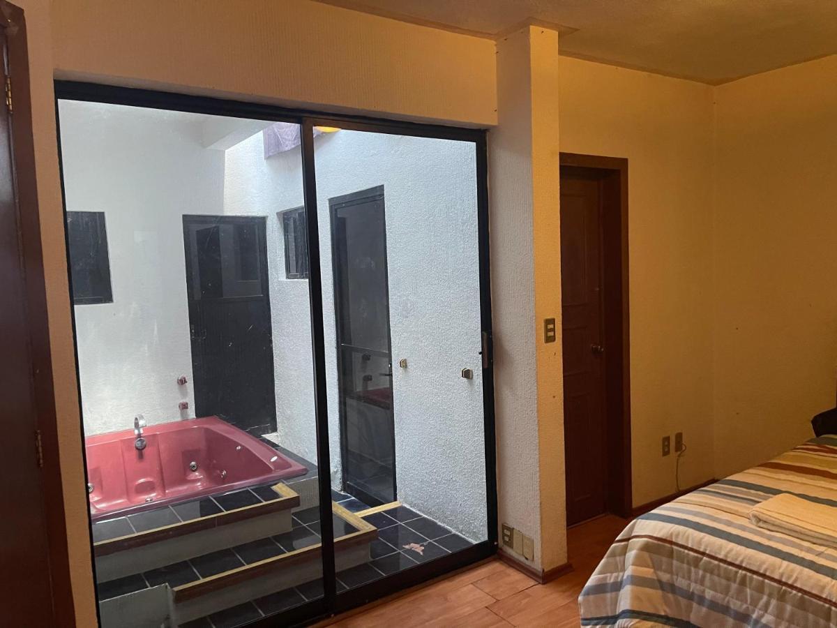 Comoda Habitacion A 10 Min Del Centro Historico De Керетаро Экстерьер фото