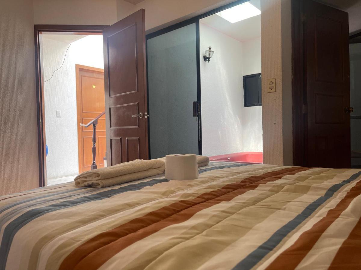 Comoda Habitacion A 10 Min Del Centro Historico De Керетаро Экстерьер фото